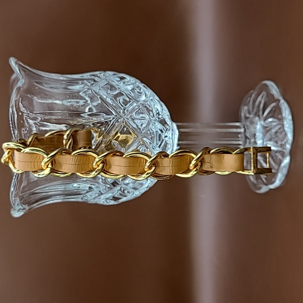 Joan rivers bracelet in tan and gold color This does have a matching watch.
